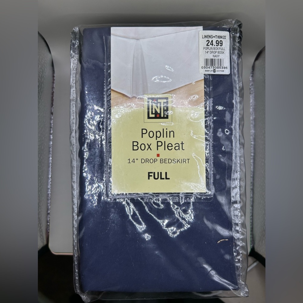 NWT - Full Box Pleat Drop bed skirt